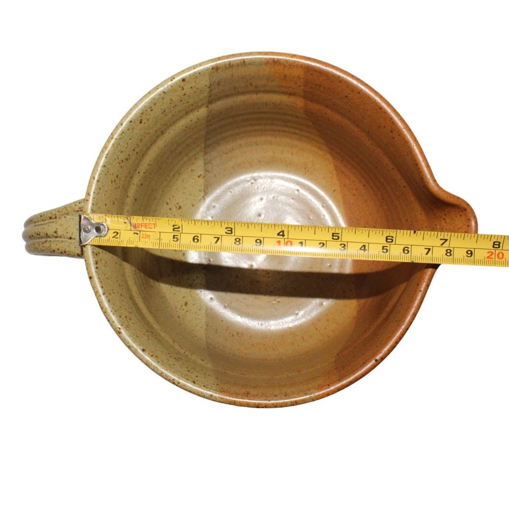 Vintage 8" Brushstroke Studio Pottery Bowl Pour Spout Handle Serving Stoneware - Picture 7 of 8